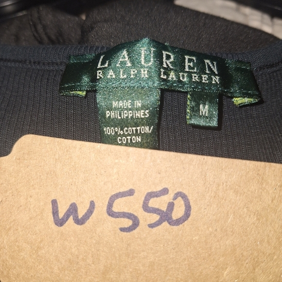 A Lauren Ralph Lauren Black Sleeveless Top With Lacy Trim Around The Collar. - Picture 5 of 6